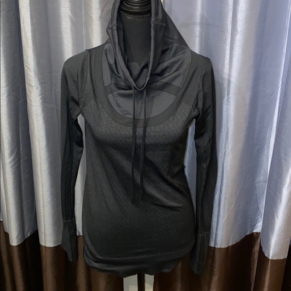 Under Armour Threadborne Tunic - image 1